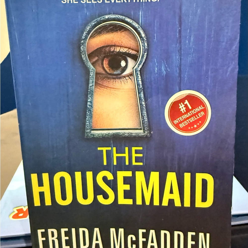 The Housemaid Book by Freida McFadden